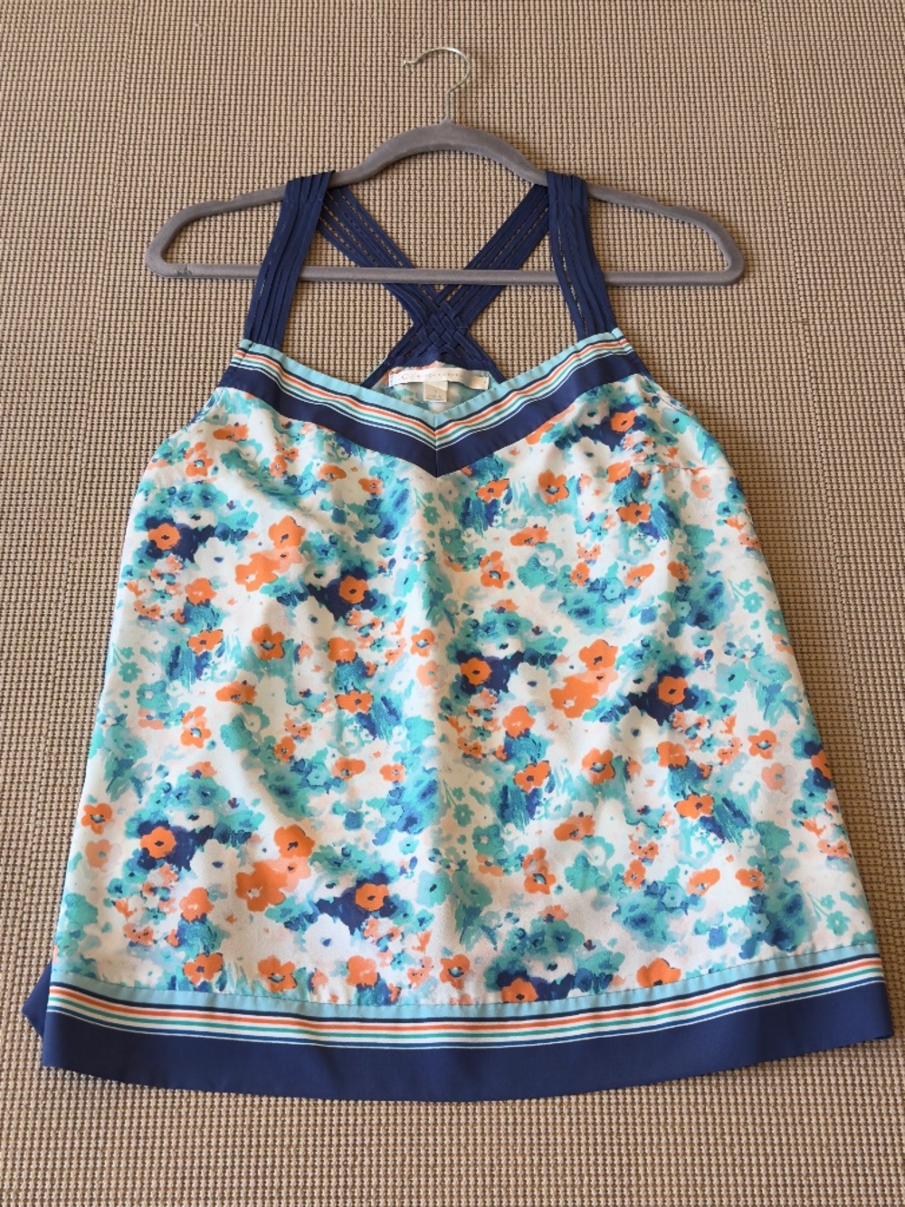 LAUREN CONRAD sleeveless strap woman’s blouse floral print v-neck silky